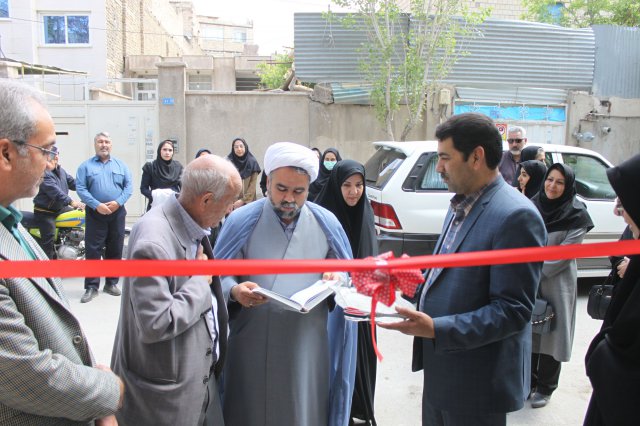 افتتاحیه